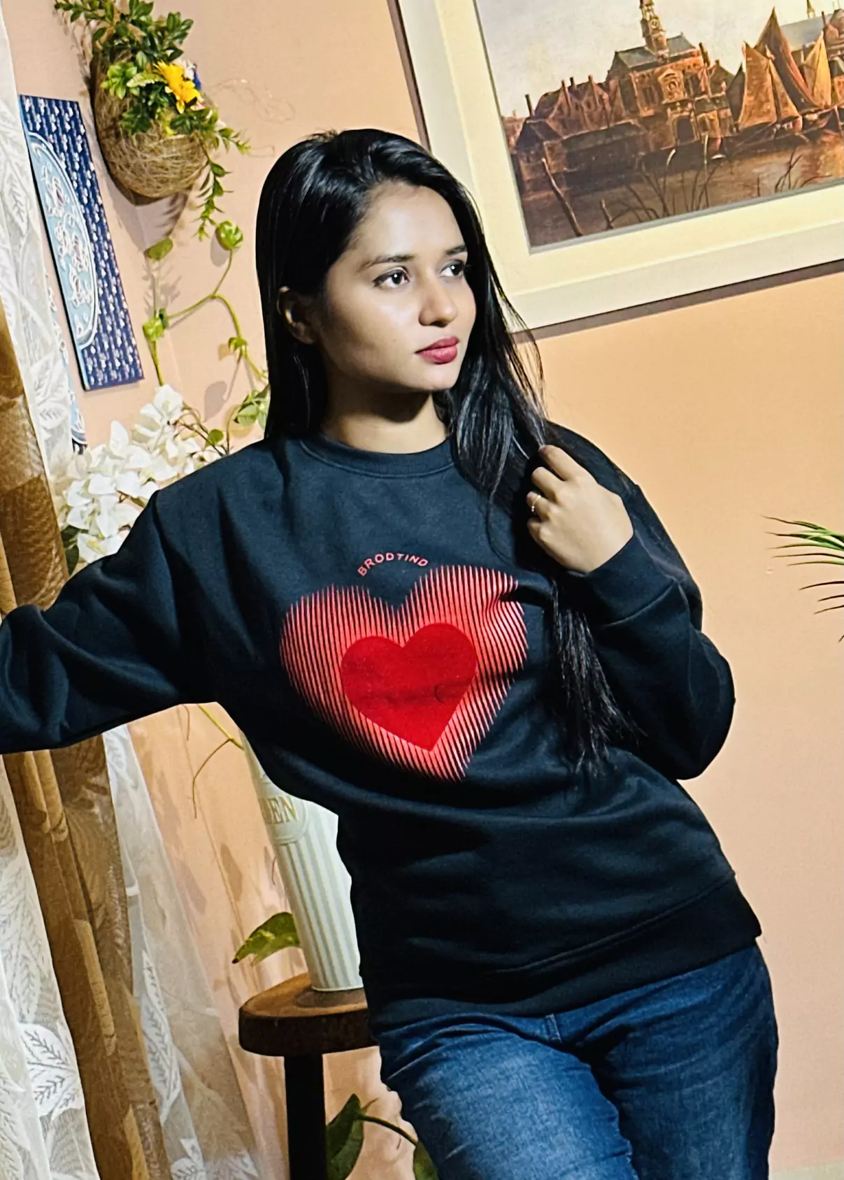 সোয়েটশার্ট (Love Black)